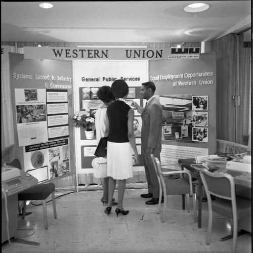 Western Union display, Los Angeles