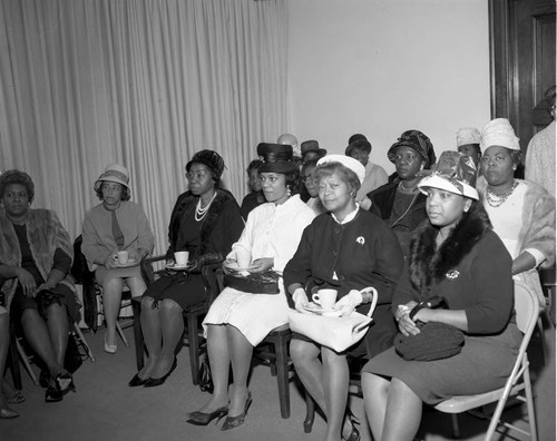 Cosmetologists at Los Angeles City Hall, 1964