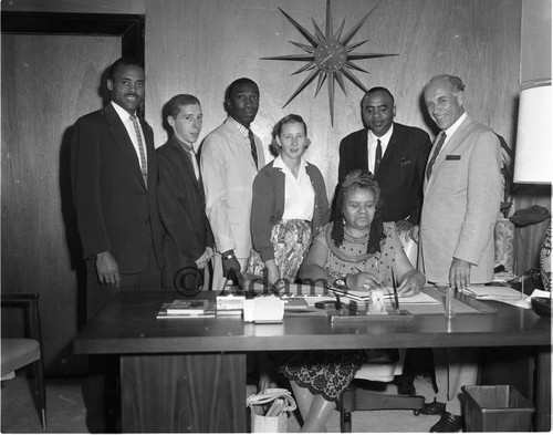 Seven individuals, Los Angeles, 1962