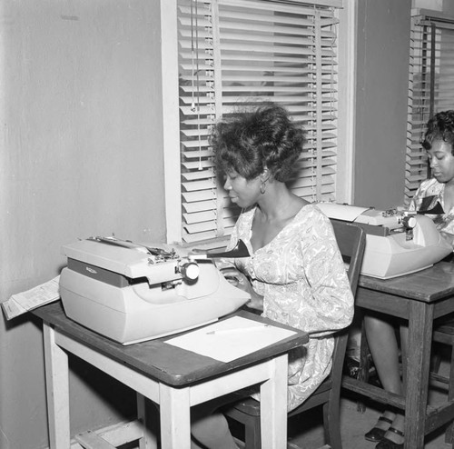 Women at Typewriter, Los Angeles, 1972