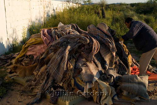 Drying blankets, Juárez, 2008