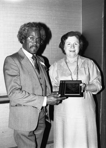 Isadore Breaux receiving an award from the California Association of School Psychologists, Los Angeles, 1985