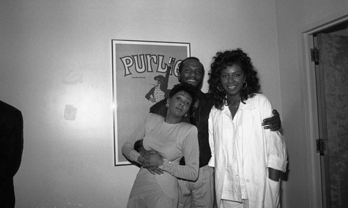 Anita Baker, George Howard, and Natalie Cole posing together at the 11th Annual BRE Conference, Los Angeles, 1987