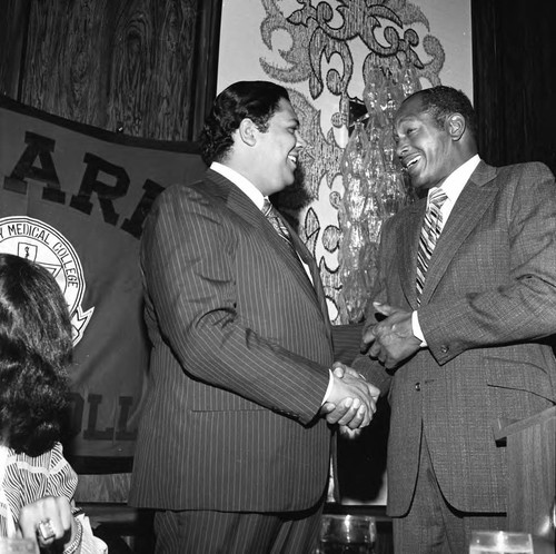 Maynard Jackson greeting Tom Bradley, Los Angeles, 1973