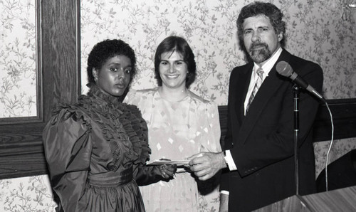 California Pharmacists Association award presentation, Los Angeles, 1986