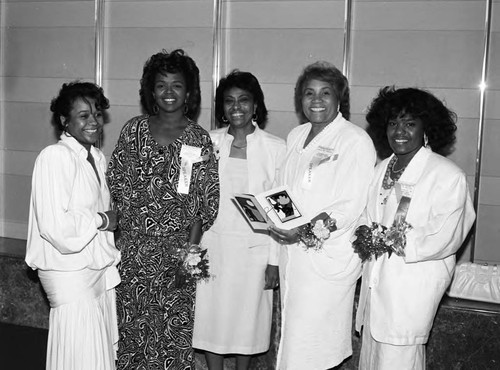 National Dental Hygienists' Association President's Luncheon participants posing together, Los Angeles, 1987