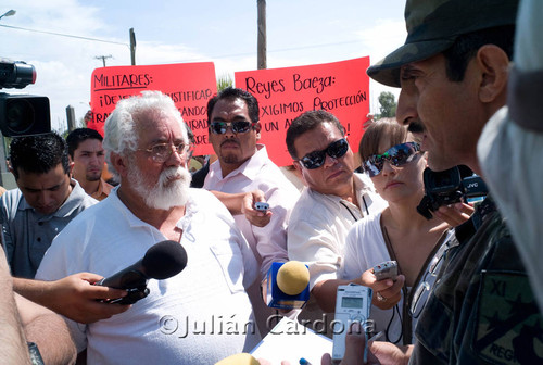 Military press briefing, Juárez, 2008