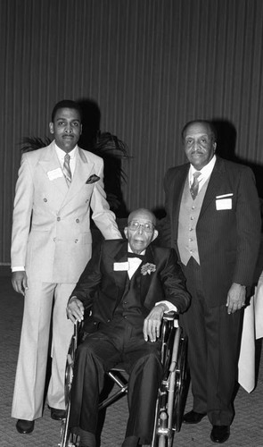 Dr. Tandy Washington Coggs Sr. posing with family on this 100th birthday, Los Angeles, 1987