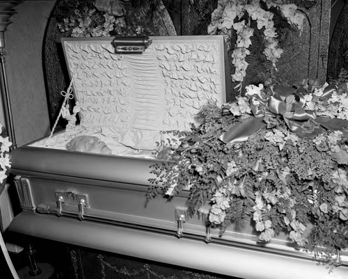 Woman in casket, Los Angeles, 1949