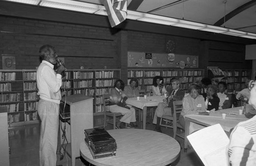 Wally Amos speaking at the Baldwin Hills Library, Los Angeles, 1986