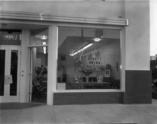 Beauty Shop, Los Angeles, ca. 1940-1970