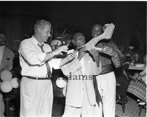 Three men and a shoe, Los Angeles, 1955