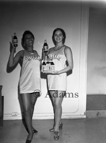 Women with Wilt's, Los Angeles, 1970