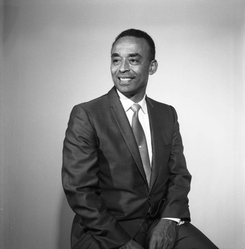 Arnett Hartsfield Jr. posing for a studio portrait, Los Angeles, 1971