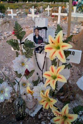 Grave of 18 year old, Juárez, 2009