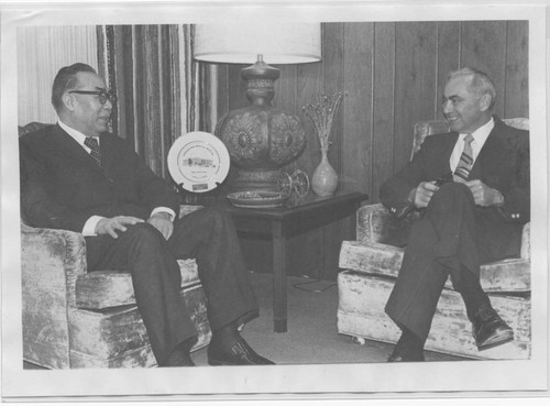 Chai Zemin and James Cleary, November 1980