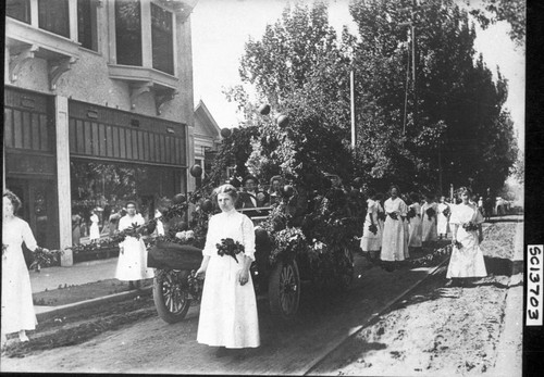 Senior High School Float