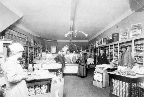 Bakers Cash and Carry, Red Bluff, 1925
