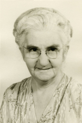 Nellie Lyon