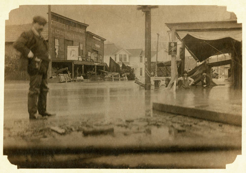 During the flood in Oroville, Mar. 16th, 1907