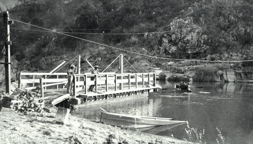 Ferry at Kennett