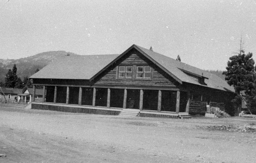 Gray Eagle Lodge