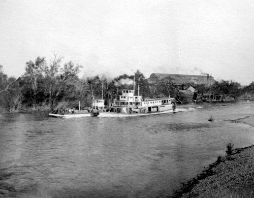 Steamer on Sacramento River