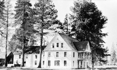 Hotel Chester- Old Olsen Ranch, Chester, Ca