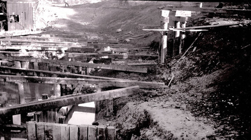 Construction on the Sacramento Valley Irrigation ditch