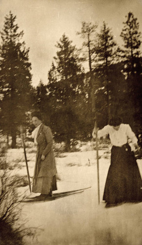 Two women skiing