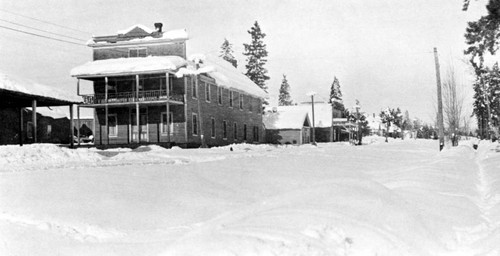 May Moore Rooming House in Stirling City