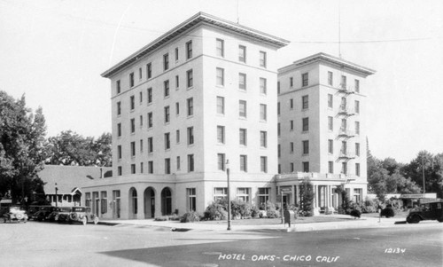 Hotel Oaks