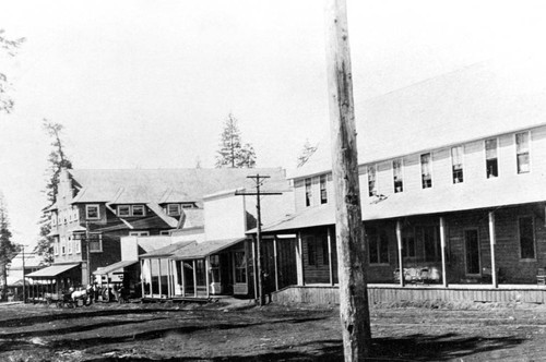 Stirling City buildings along street