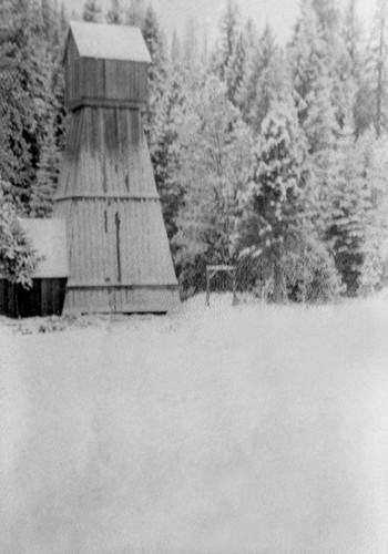 Tank house and pump house (Butte Meadows - Jonesville area.)