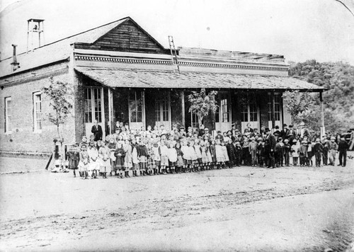 3rd Schoolhouse in Shasta Ca