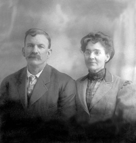 Uncle Ed Shelton and Grandma Belle Shelton Moulton of Lyonsville