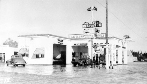 Flooded Orland Gas Station