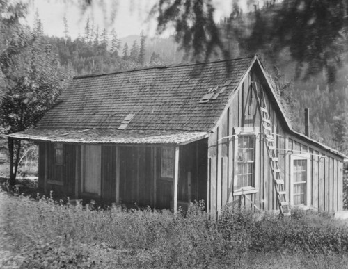 Cabin in Sawyers Bar area