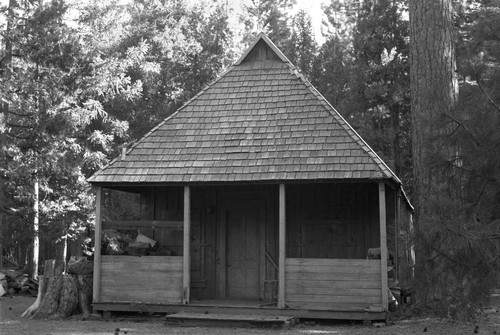 Calvert (Youngs) Cabin, Butte Meadows