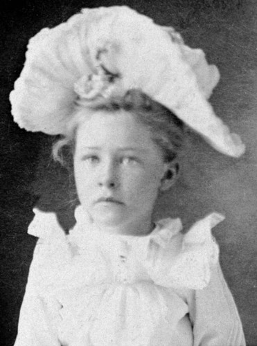 Portrait young girl with fancy hat