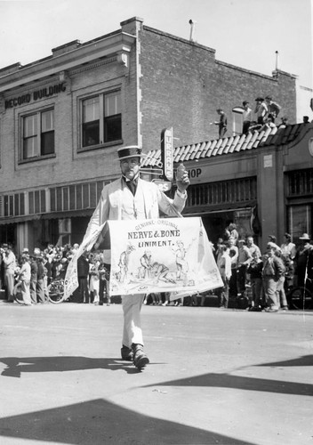 Dale Owen in Pioneer Week Parade