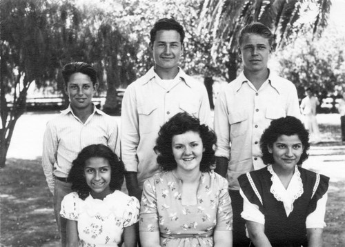 Grand Island School class portrait