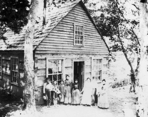 Oak Ravine School House and Kids