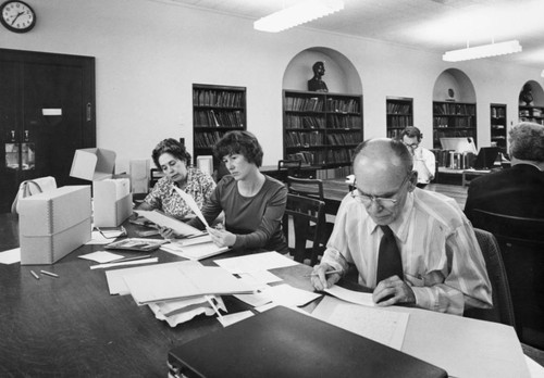 Vonnie Eastham, Carolyn Otto and Dr. Norris Bleyhl Researching