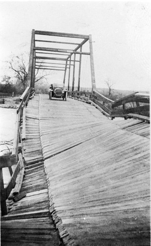 Henleyville Bridge