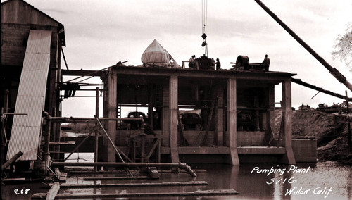 Construction on the Sacramento Valley Irrigation ditch