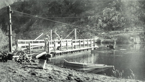 Ferry at Kennett