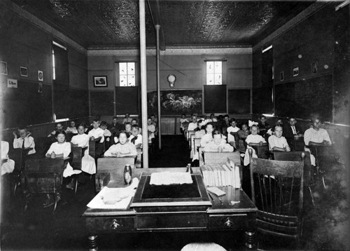 class photograph in school room