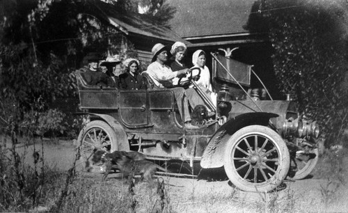 1910 Automobile