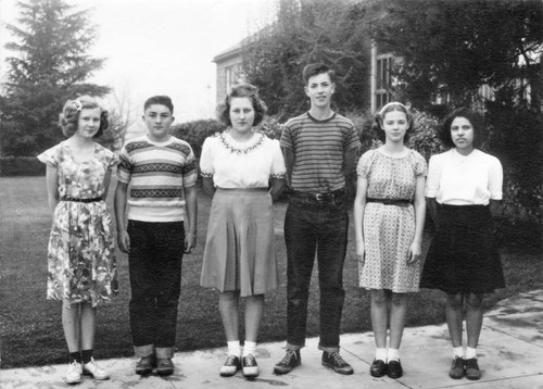 Grand Island School class portrait